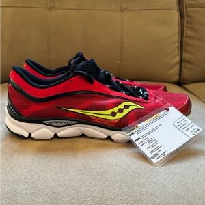 NWT Men’s red Saucony shoes size 10